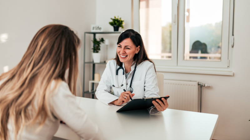 Dia do Médico do Trabalho por que sua atuação vai além dos exames ocupacionais